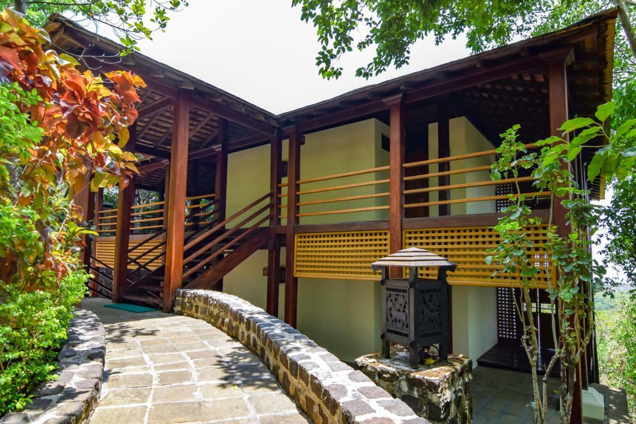 Popa Mountain Resort Mount Popa Екстериор снимка
